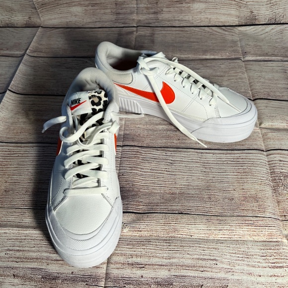 Nike platform sneakers size 8.5 NWOT - Picture 3 of 8